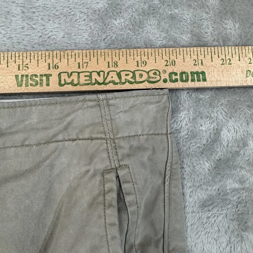 Levis Shorts Mens 40 Beige Carrier Cargo Utility‎ Trail Hiking Outdoor Skater